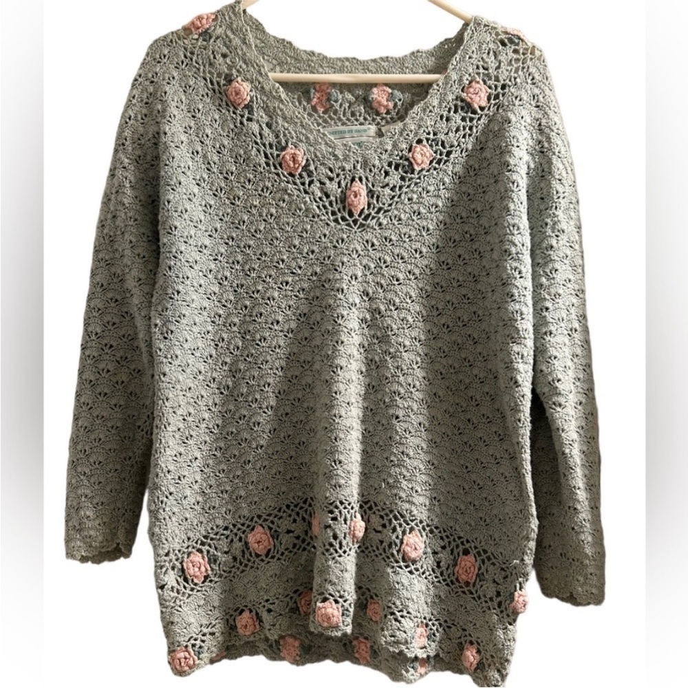 Vintage Colleen's Collectibles Hand knit Floral V-Neck Sweater 3D Crochet Ramie